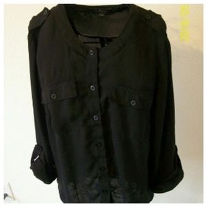 Monteau Button down 3/4 sleeves black small
